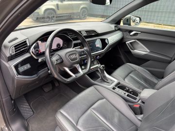 Audi Q3 - 11
