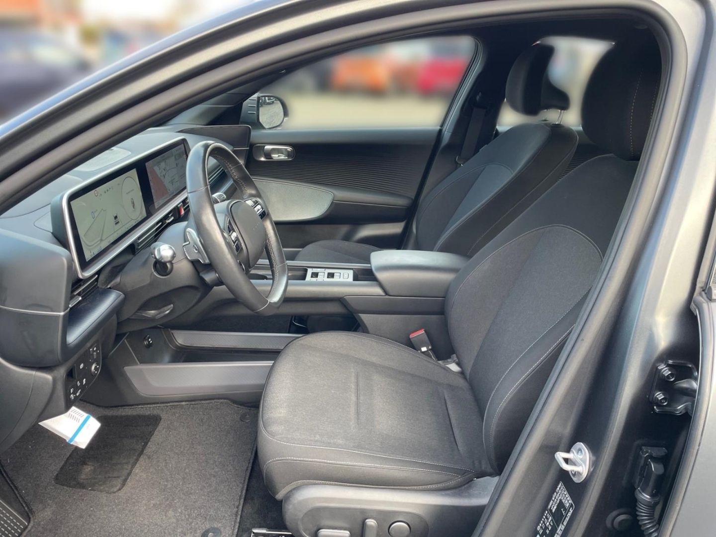 Fahrzeugabbildung Hyundai IONIQ 6 DYNAMIQ 77,4kWh LED+NAVI+SHZ+TEMPOMAT