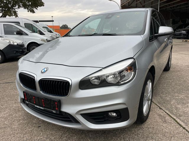 BMW 216 Baureihe 2 Active Tourer 216 d/NAVI/TEMPO