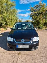 Volkswagen VW Touran 1.6 Conceptline Top gepflegt - Volkswagen Touran Conceptline mit Benzin-Antrieb