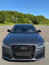 Audi S8 4.0 plus 21-ZOLL+HEAD-UP-DISPLAY+B&O-SOUNDSYS