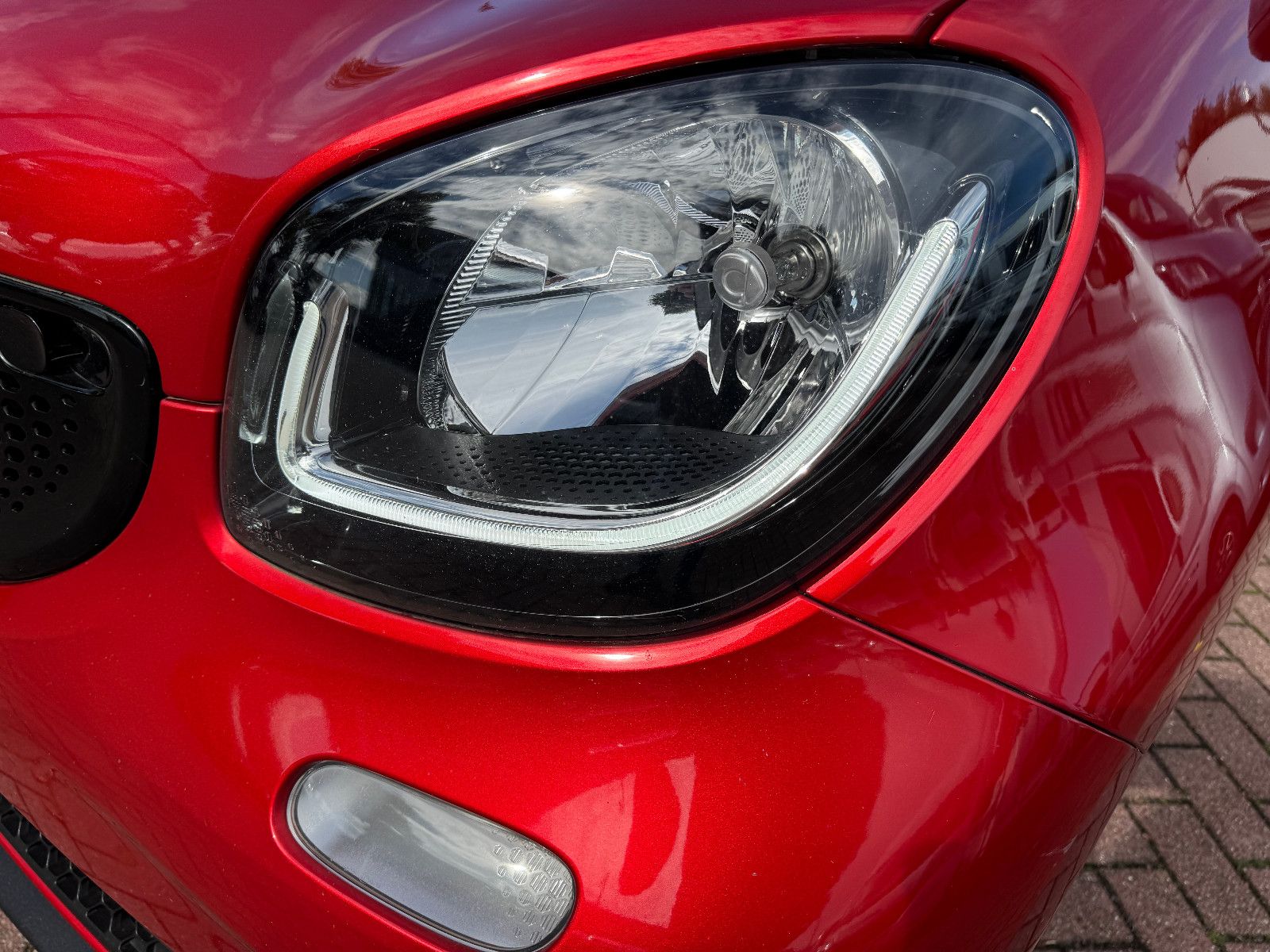 Fahrzeugabbildung Smart ForFour 66KW PRIME EXCLUSIVE PANO NAVI LED VOLL
