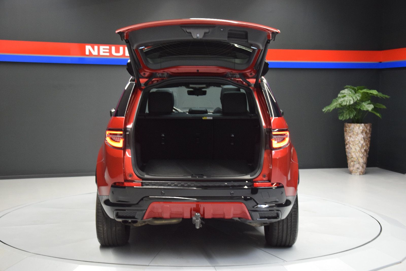 Fahrzeugabbildung Land Rover Discovery Sport Dynamic SE AWD Pano ACC Memory