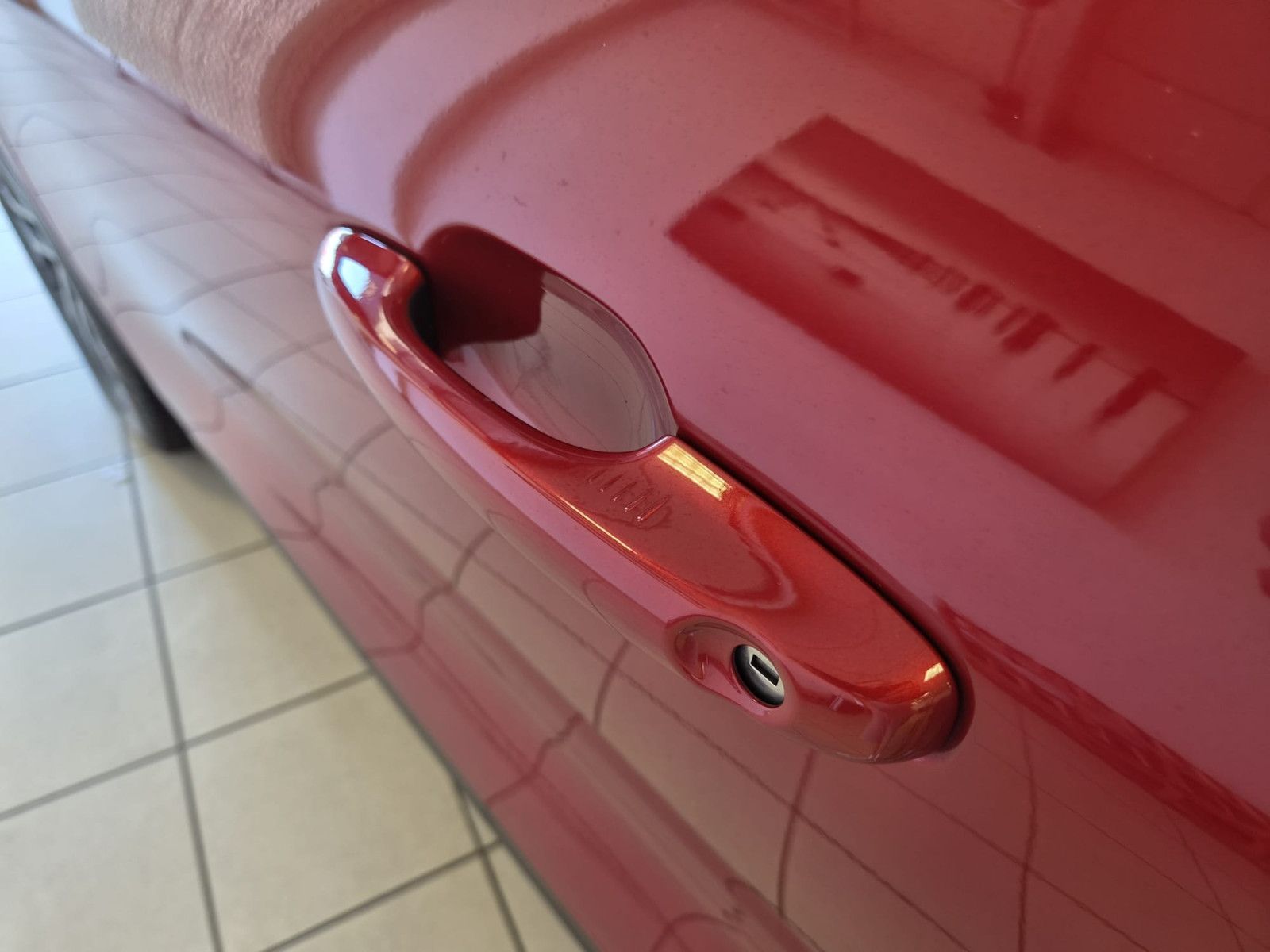 Fahrzeugabbildung Ford Kuga Plug-In Hybrid Titanium / SCHECKHEFT
