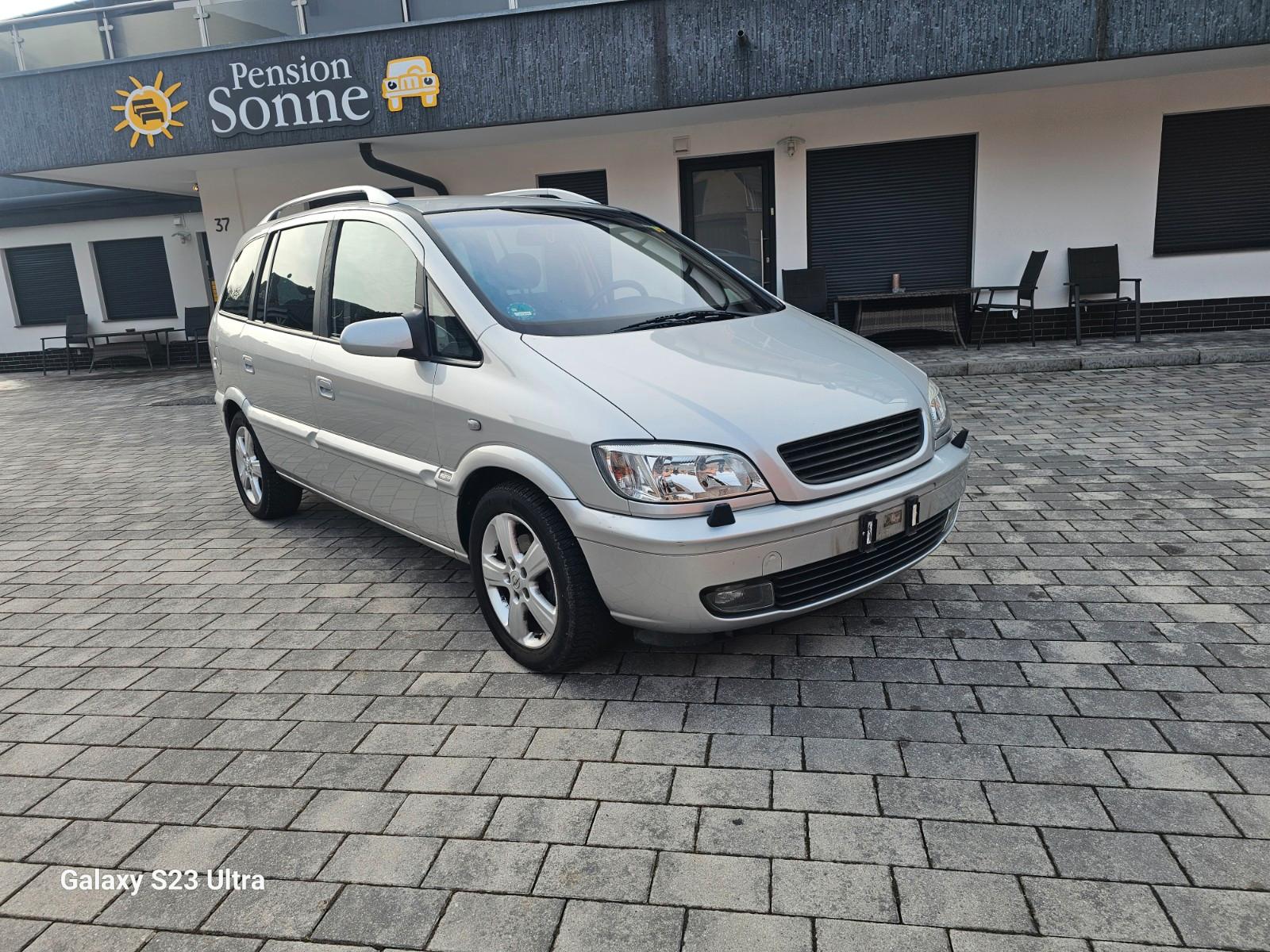 Opel Zafira 1.8 16V Elegance 7 SITZER