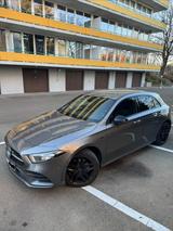 Mercedes-Benz A 250 e DCT -