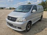 Toyota Hiace Motor 2,5 Ltr.  4×4 Allrad Klima - Toyota Hiace: Van