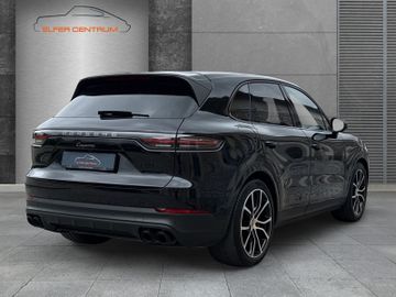 Porsche Cayenne - 3