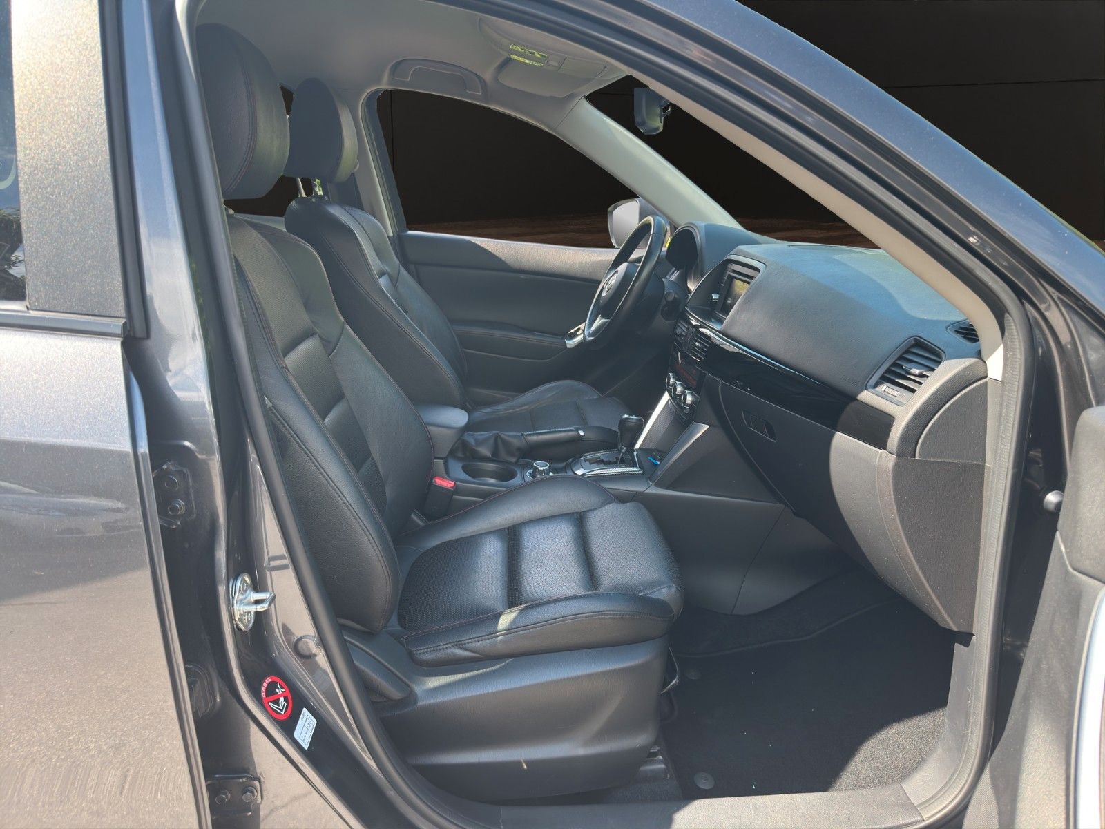 Fahrzeugabbildung Mazda CX-5 Sports-Line AWD Automatik/Leder/Navi/Xenon