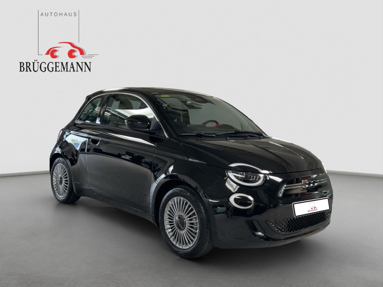 Fahrzeugabbildung Fiat 500e + Komfort Paket, Style Paket