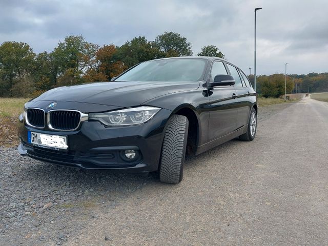 BMW 320d xDrive Touring Advantage Automatic Adva...