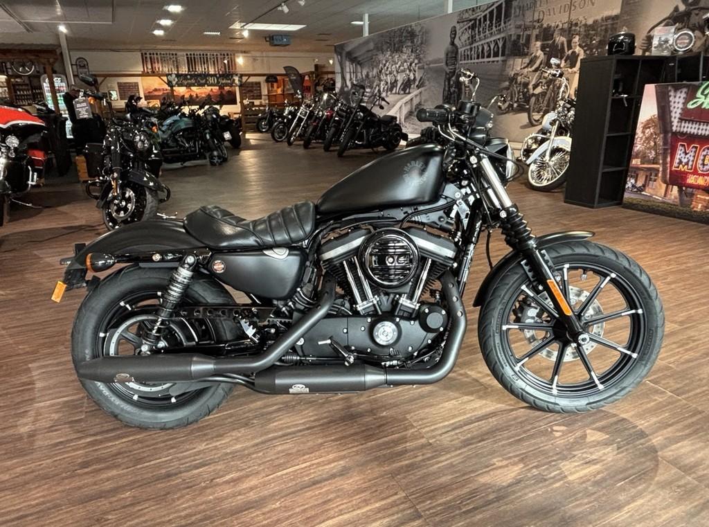 Harley-Davidson XL883N Iron 