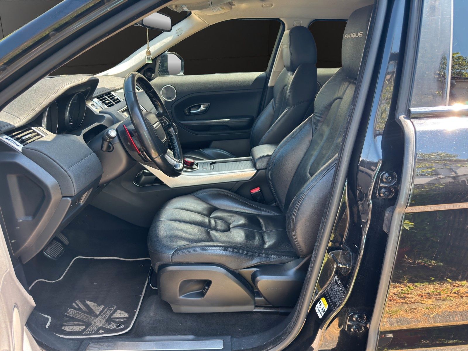 Fahrzeugabbildung Land Rover Range Rover Evoque Britain Automatik/Leder/Navi/