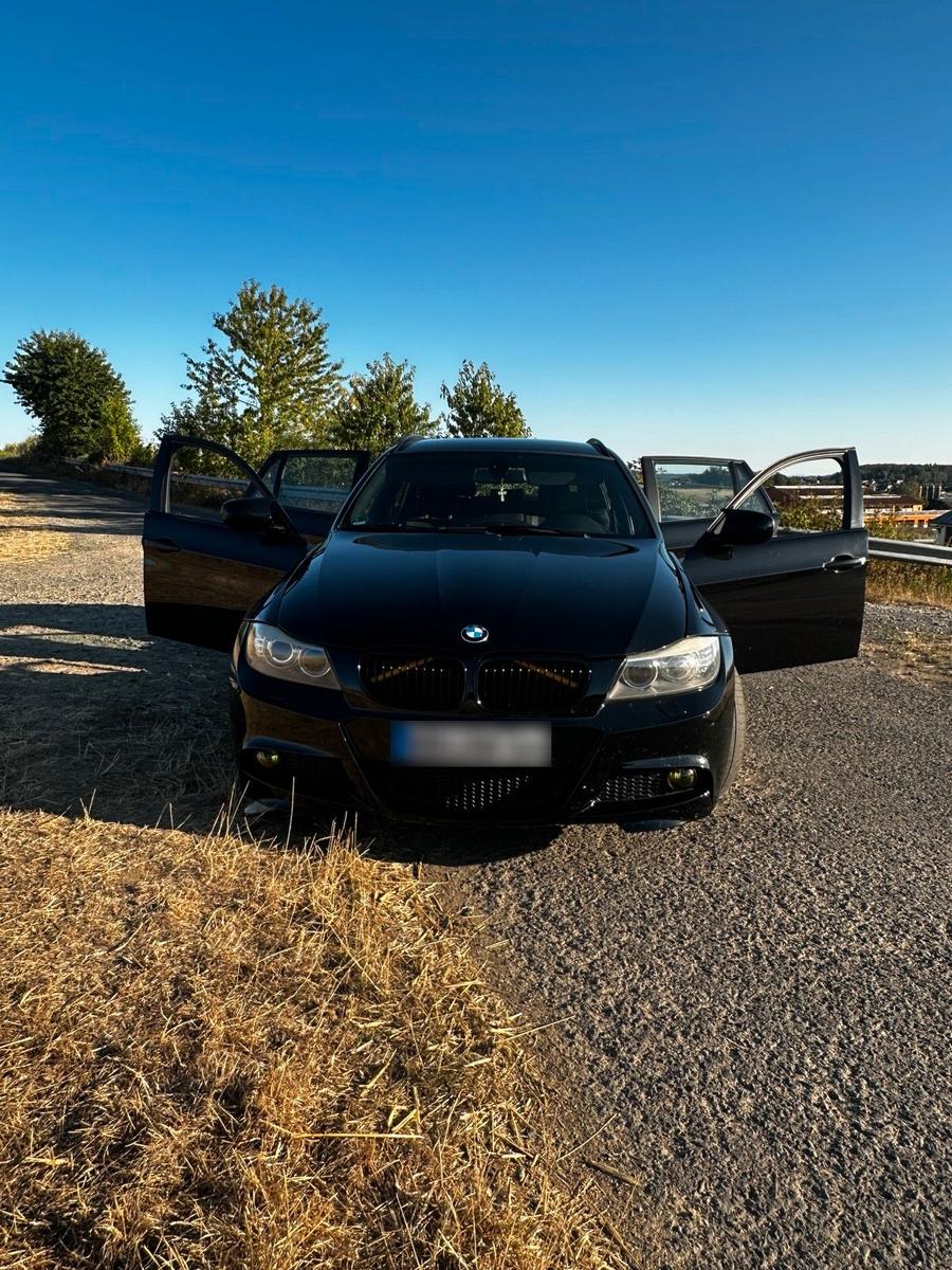 BMW 318 2012 — photo 7