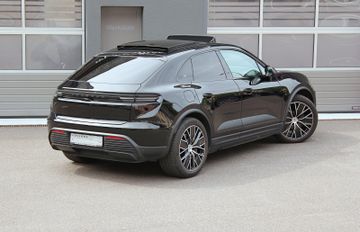 Porsche Macan 4*21"MacanDesign,AHK,ACC,Pano,Lederpaket*