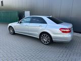 Mercedes-Benz E 220 E -Klasse Lim. E 220 CDI BlueEfficiency - Mercedes-Benz E 220 aus 2009: Cdi
