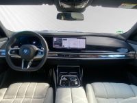 BMW 750 - Vorschau Bild 11