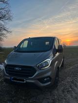 Ford Transit Camper/Einbaubett 9-Sitze, AHK, gepflegt - Ford Transit Custom in Lübeck