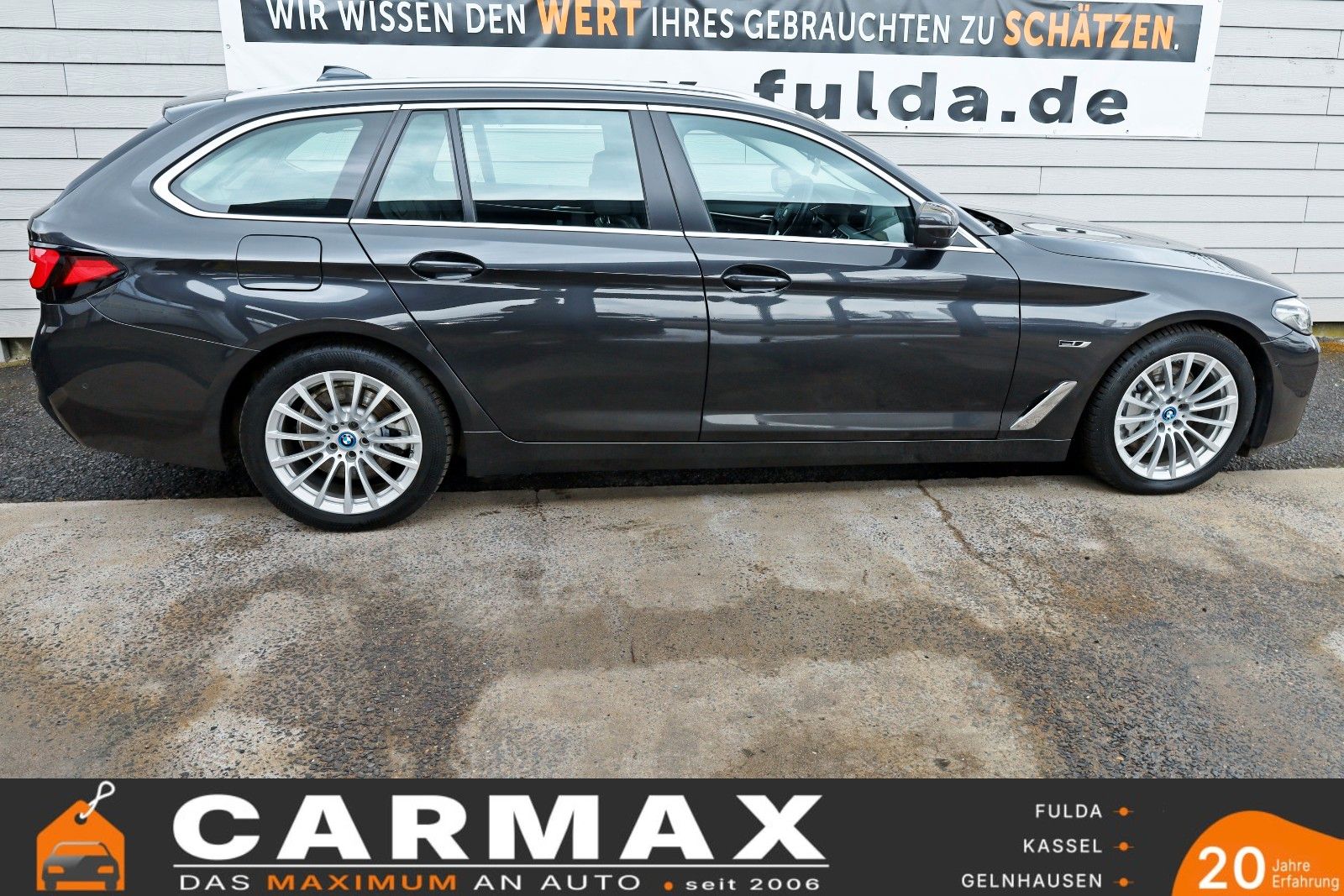 Fahrzeugabbildung BMW 530e xDrive Touring Leder,Navi,LED,HUD,Panorama