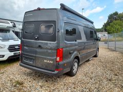 Adria Twin MAX 680 SGX,Hubbett,Automatik,180 PS