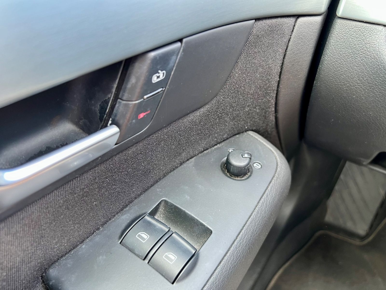 AUDI A4 1.6 AAC SHZ RADIO NAVI USB