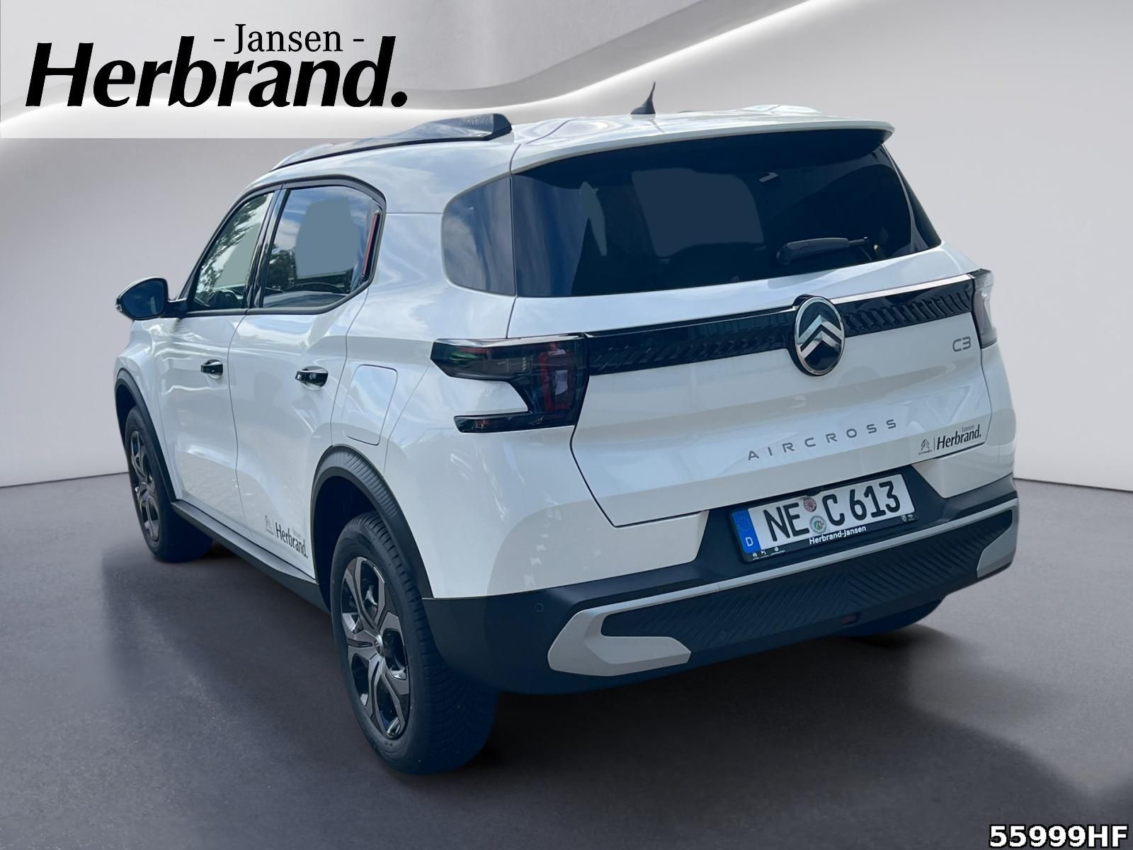 Fahrzeugabbildung Citroën C3 Aircross Plus Hybrid 145 PS AT