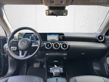 Mercedes CLA 200 Shooting Brake - 10