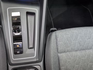 Volkswagen Golf - 11