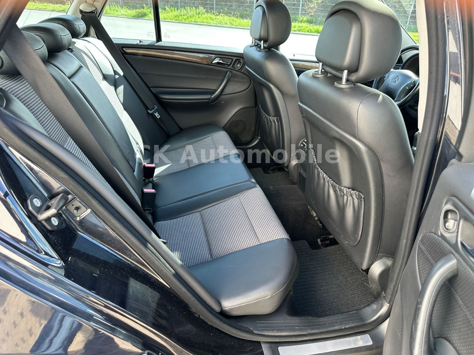 Fahrzeugabbildung Mercedes-Benz C 200 C T-Modell Kompressor Avantgarde/Xenon/PDC