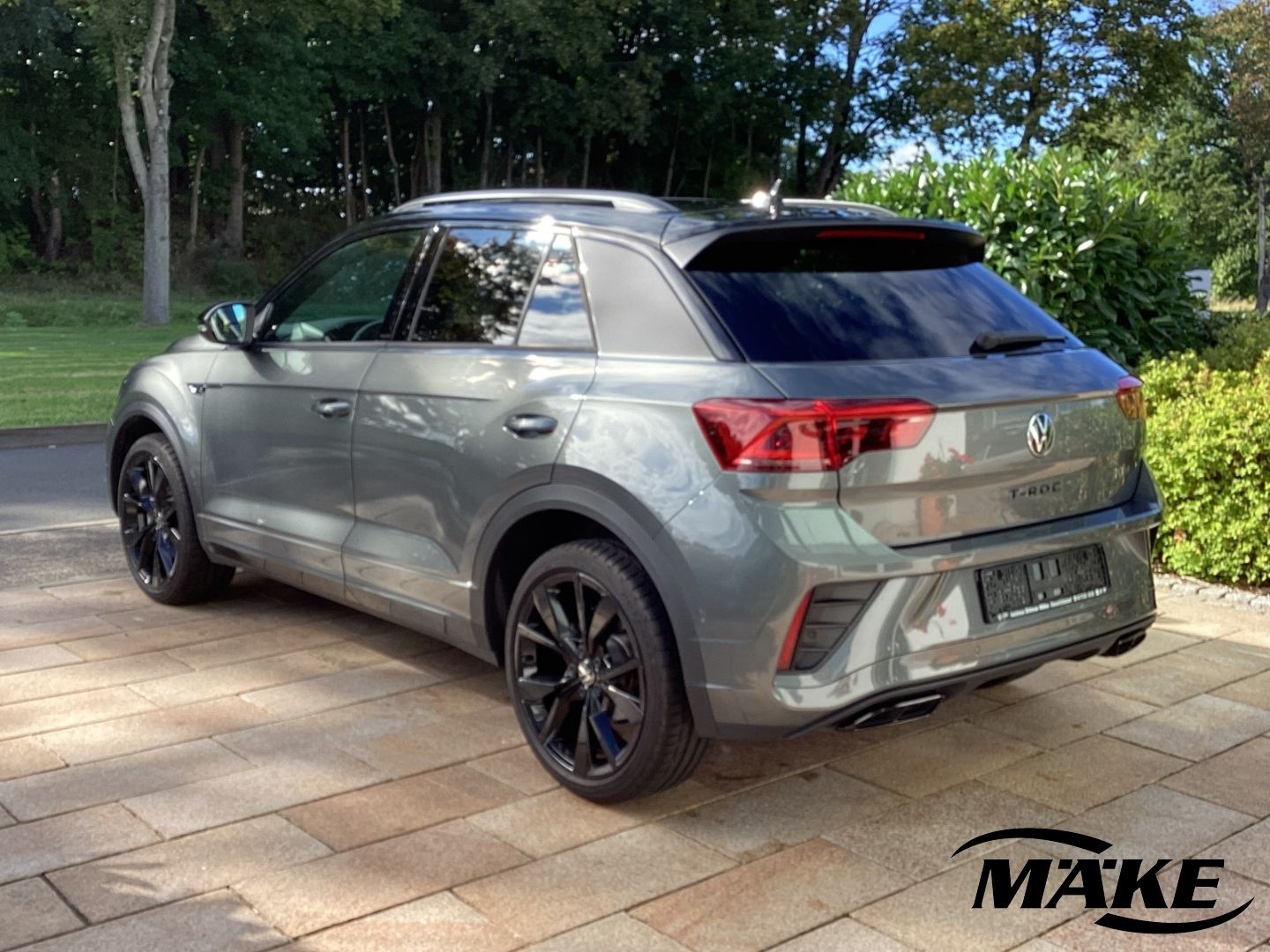 T-Roc R-Line 1.5 TSI DSG AHZV IQ.L ACC BLACK STD