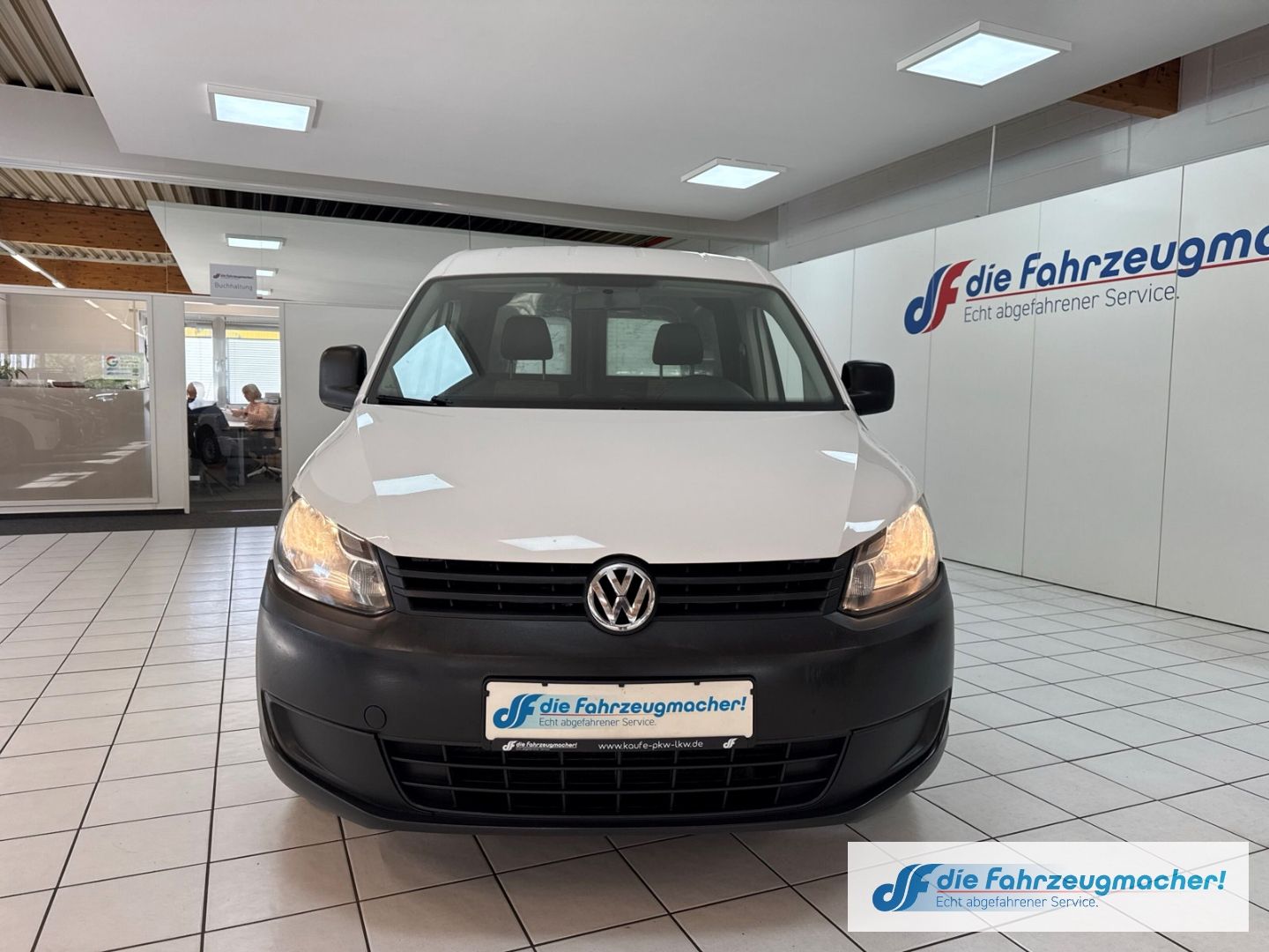 Fahrzeugabbildung Volkswagen Caddy Kasten TÜV 09/26 AHK Klimaauto *EXPORT