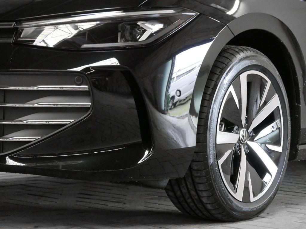 Fahrzeugabbildung Volkswagen Passat Variant 1.5 eTSI AHK Keyless Kamera Navi