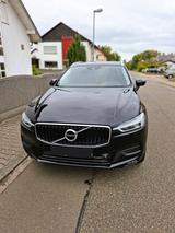 Volvo XC60 T4 Momentum Pro Geartronic M. Pro - gebrauchte Volvo XC60 aus dem Jahr 2020