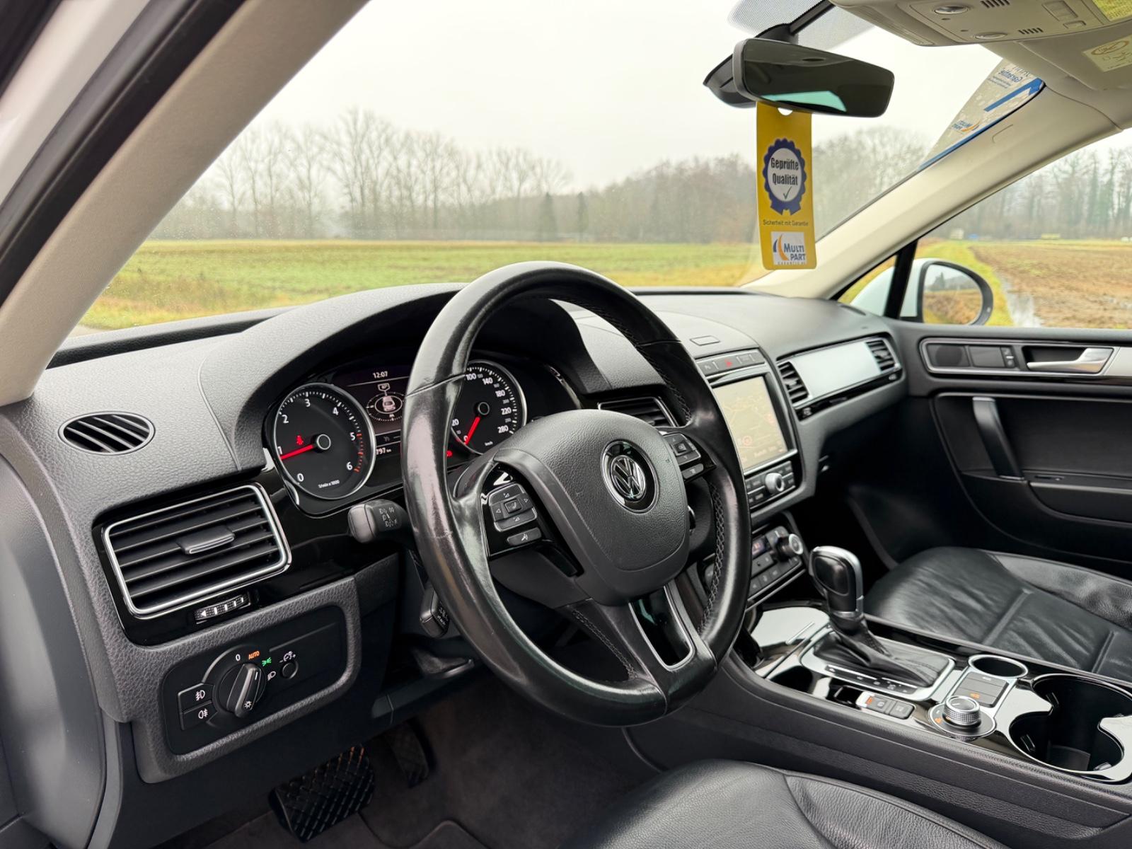Volkswagen Touareg V6 TDI 4Motion GARATIE SERVIVE  TÜV NEU