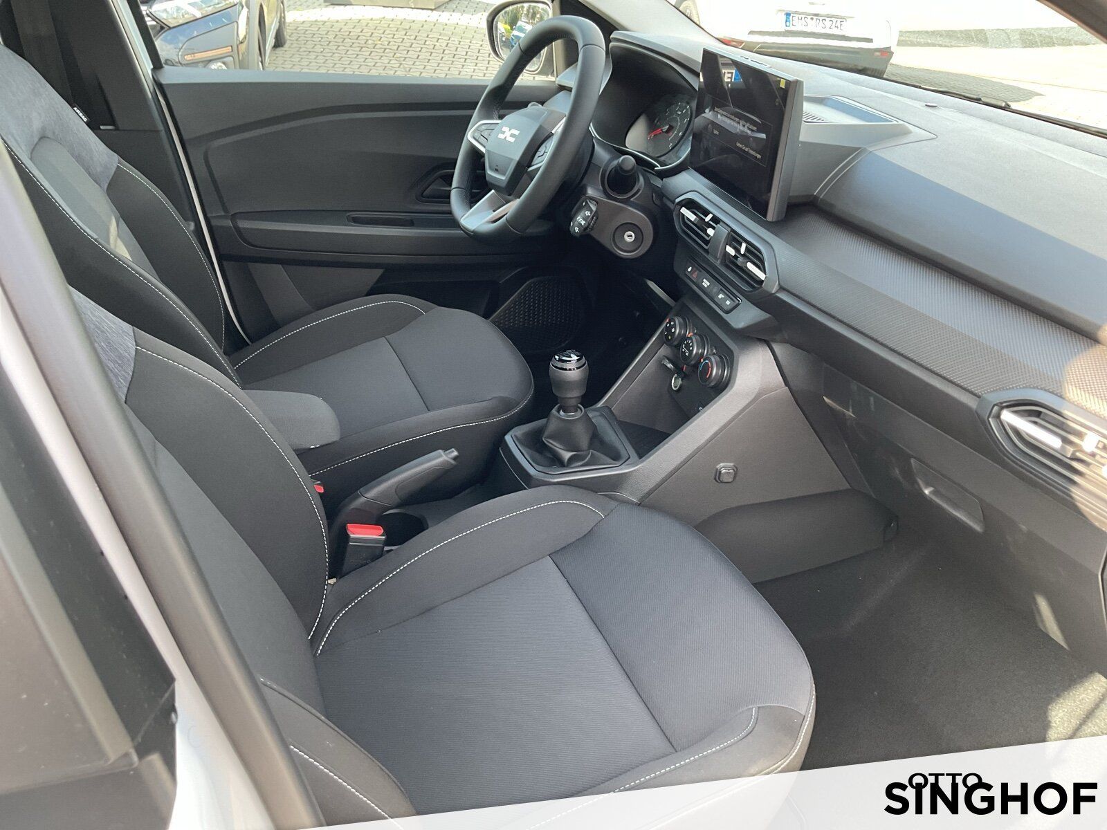 Fahrzeugabbildung Dacia Neuer Sandero Essential TCe 100