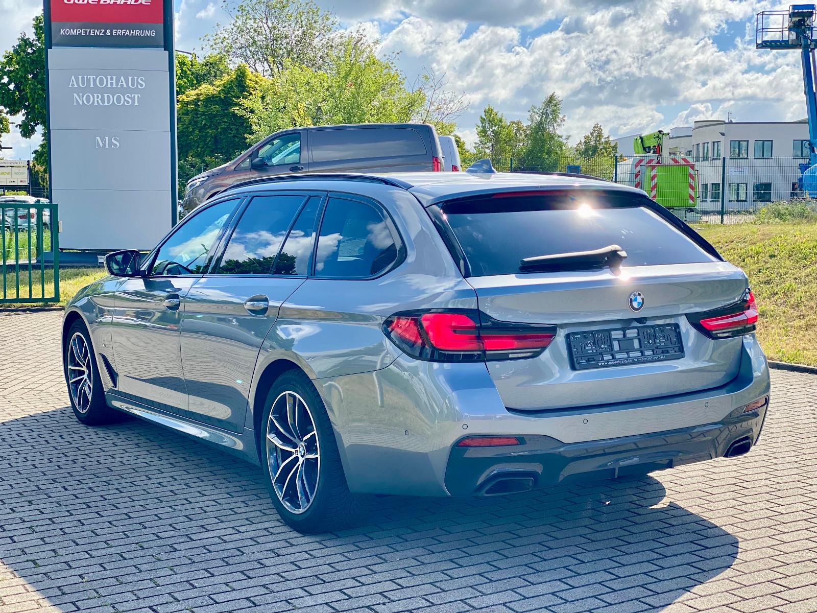 BMW 520 d xDrive M Sport Touring Standheizung AHK