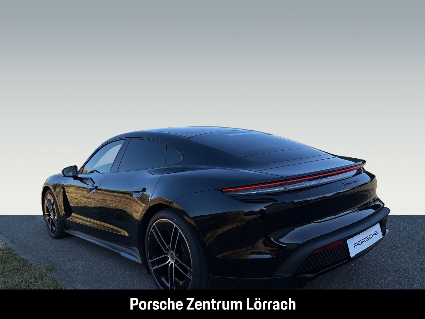Porsche Taycan 4S Black Edition HA-Lenkung Head-Up BOSE imagem 3