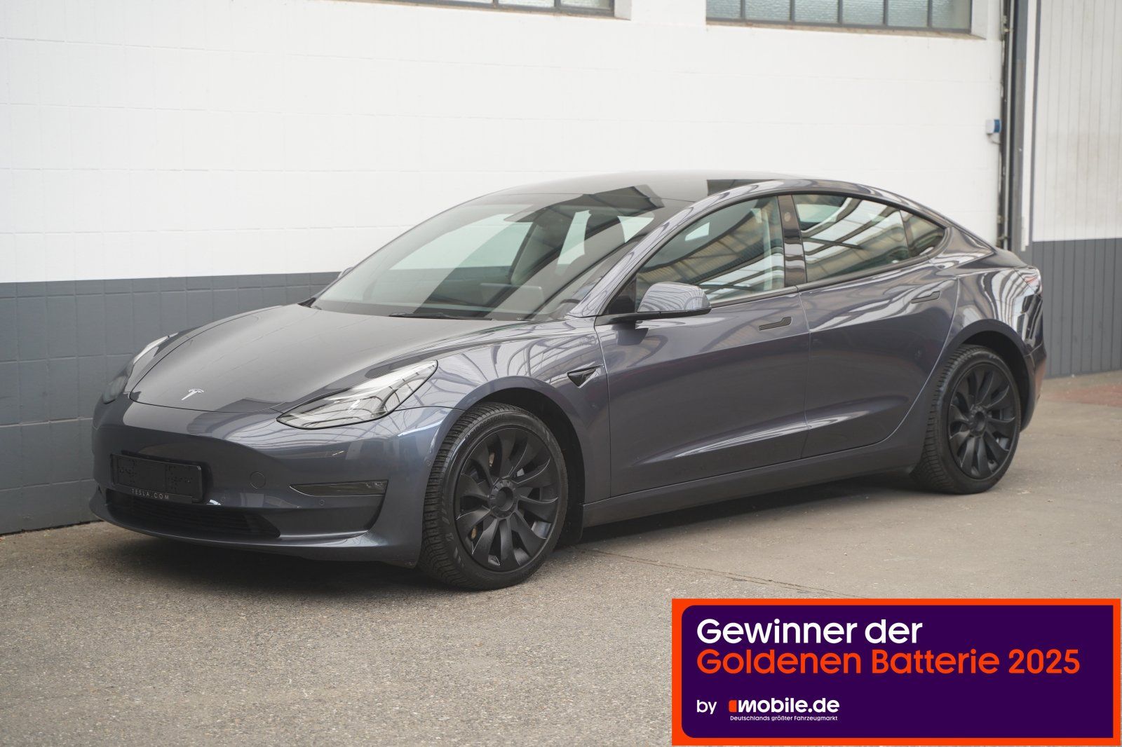 TESLA Model 3