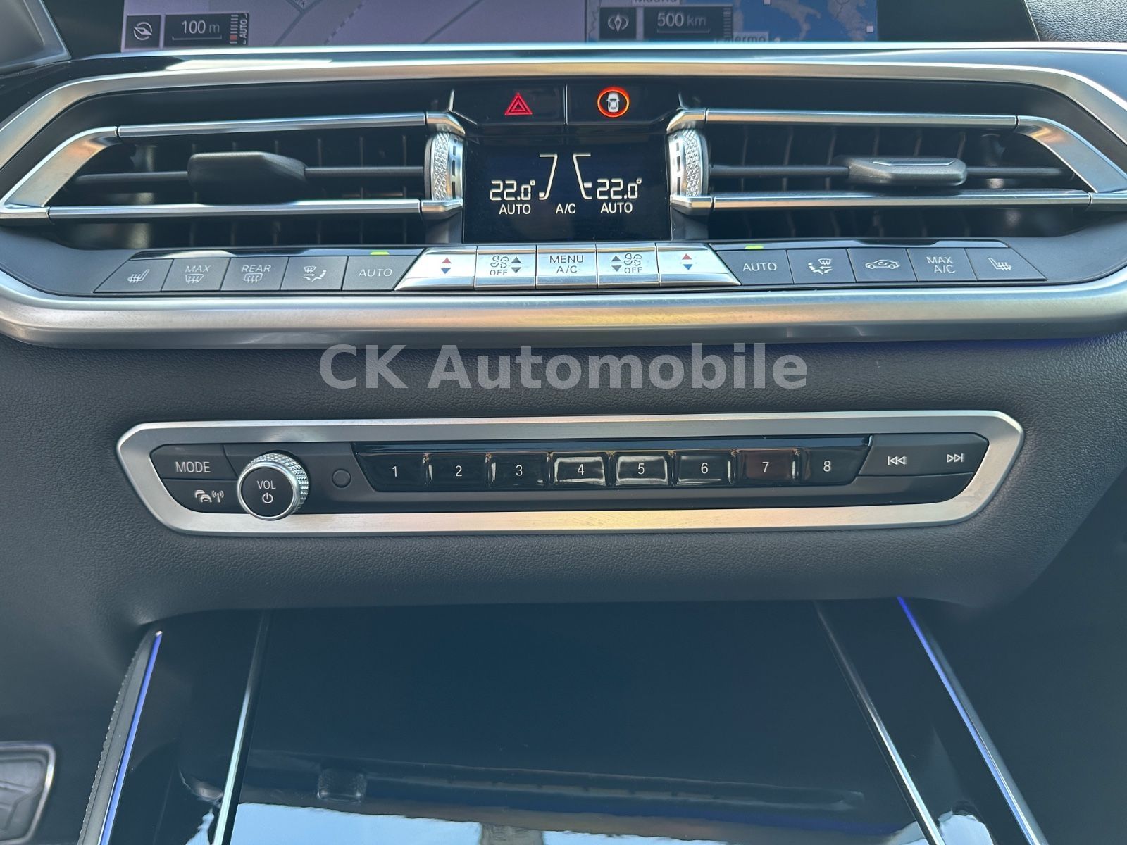 Fahrzeugabbildung BMW X5 xDrive 30d MSport/22Zoll/HeadUp/Pano/360°/AHK