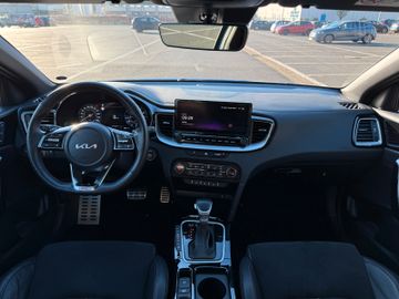 Kia Ceed GT 1.6 T-GDI DCT7 Memory Navi AHK abnehmbar