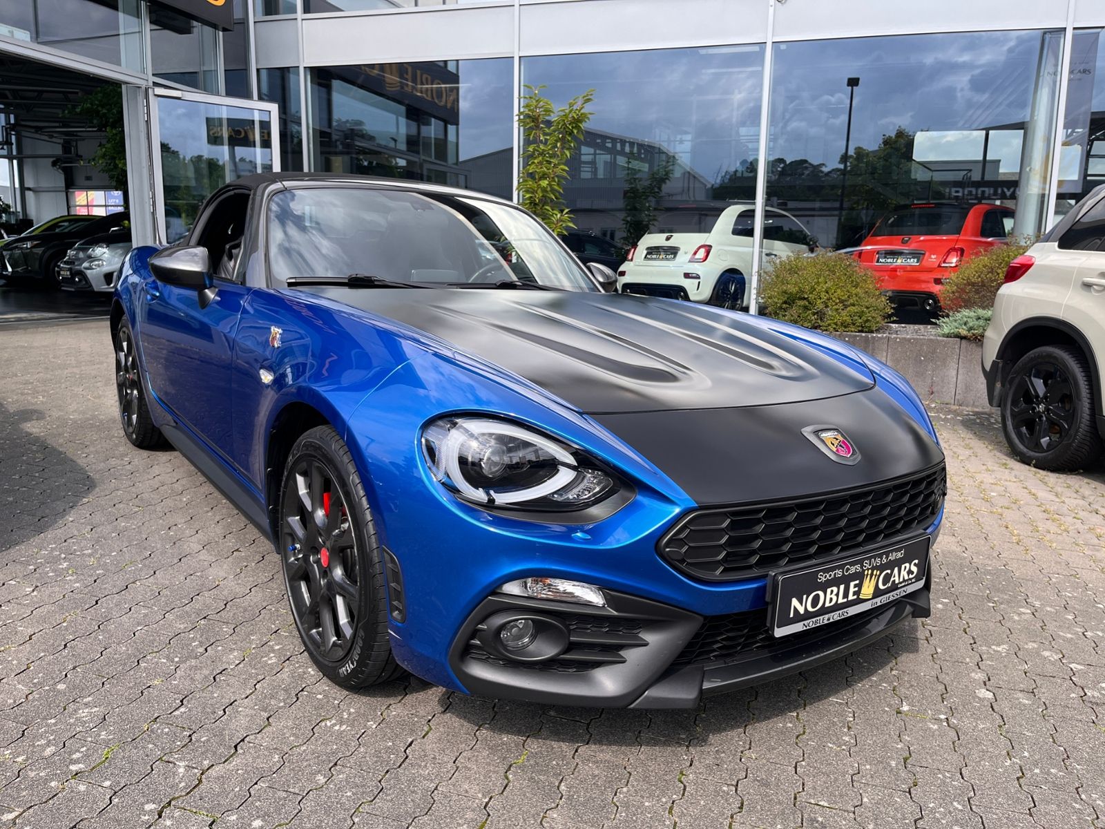 Fahrzeugabbildung Abarth 124 Spider NAVI KLIMA LED LEDER ALU BOSE