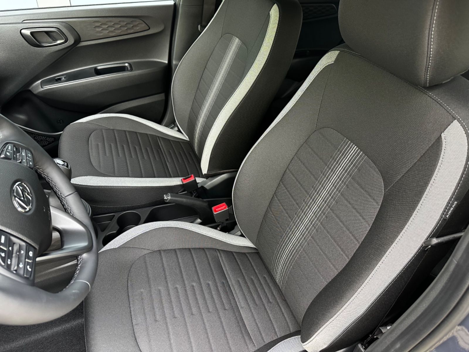 Fahrzeugabbildung Hyundai i10 1.0 Connect & Go NAVI KAMERA SHZ