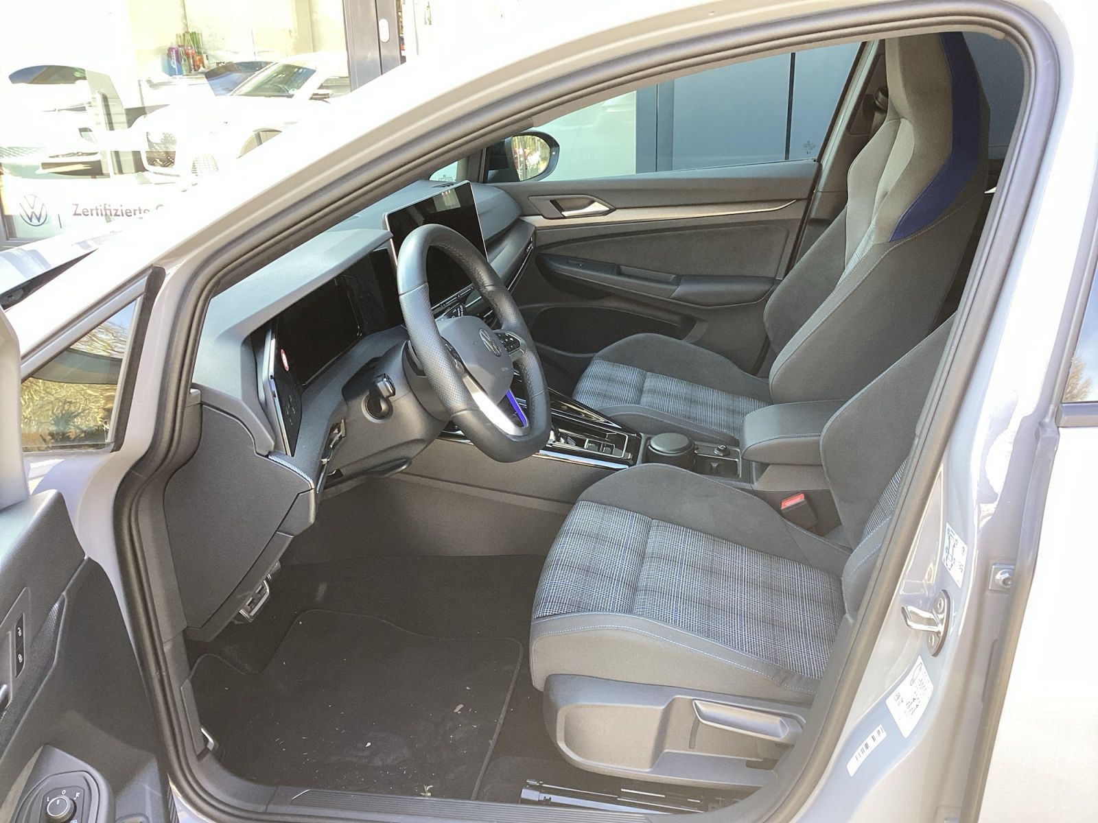 Volkswagen Golf - Bild 7