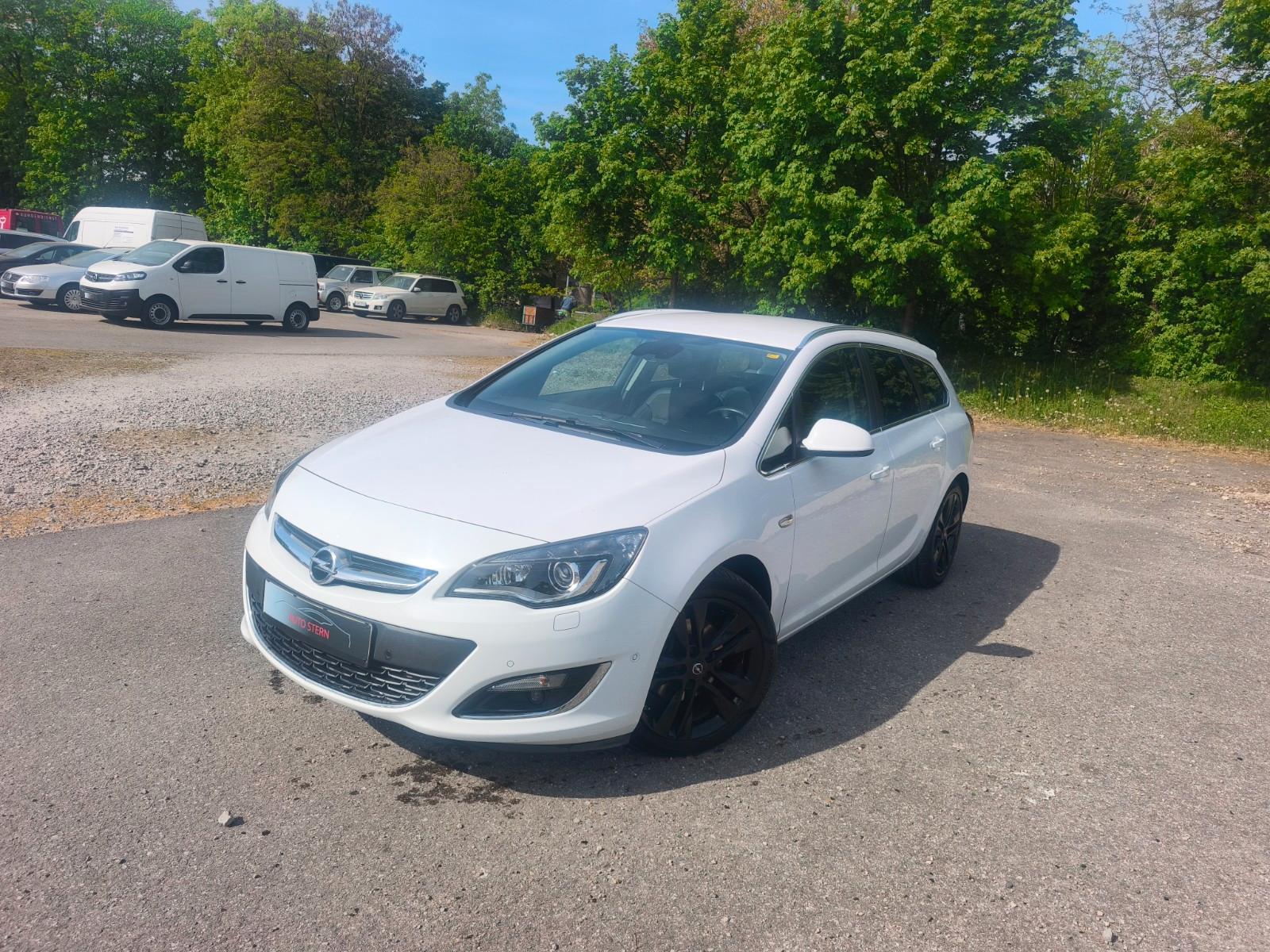 Opel Astra J 2.0Sports Tourer Exklusiv/165Ps/Navi