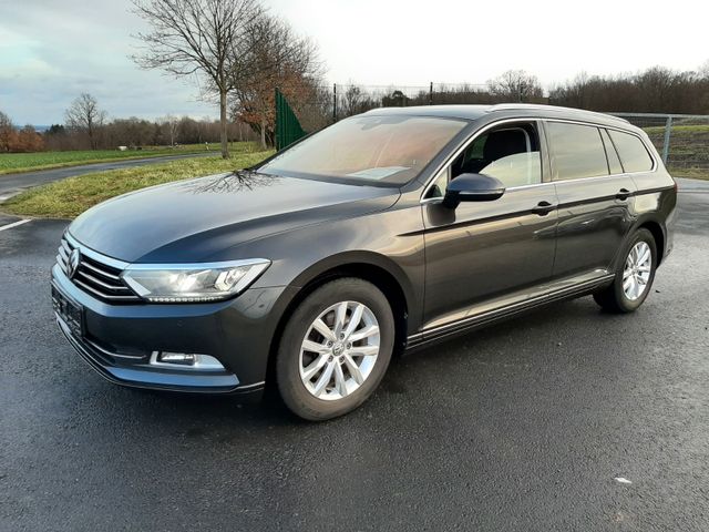 Volkswagen Passat Variant 1.5 TSI, 1.Hand,LED,Navi,PDC