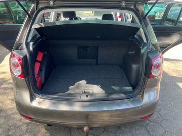 Volkswagen Golf Plus - 11