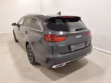 Kia Ceed Sportswagon 1.5 T-GDi DCT GT-Line LED|Navi| - silberne Kia cee'd Sportswagon