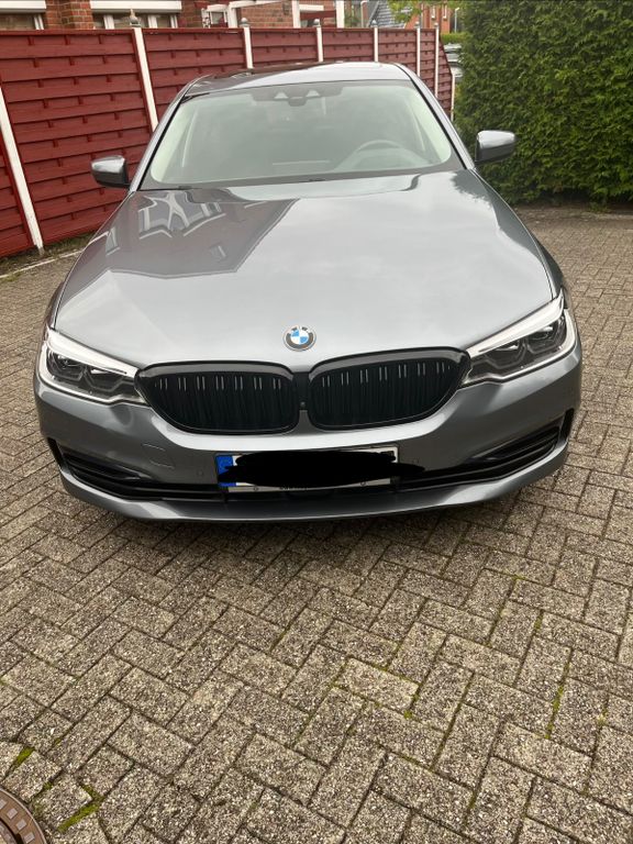 Image of BMW 530