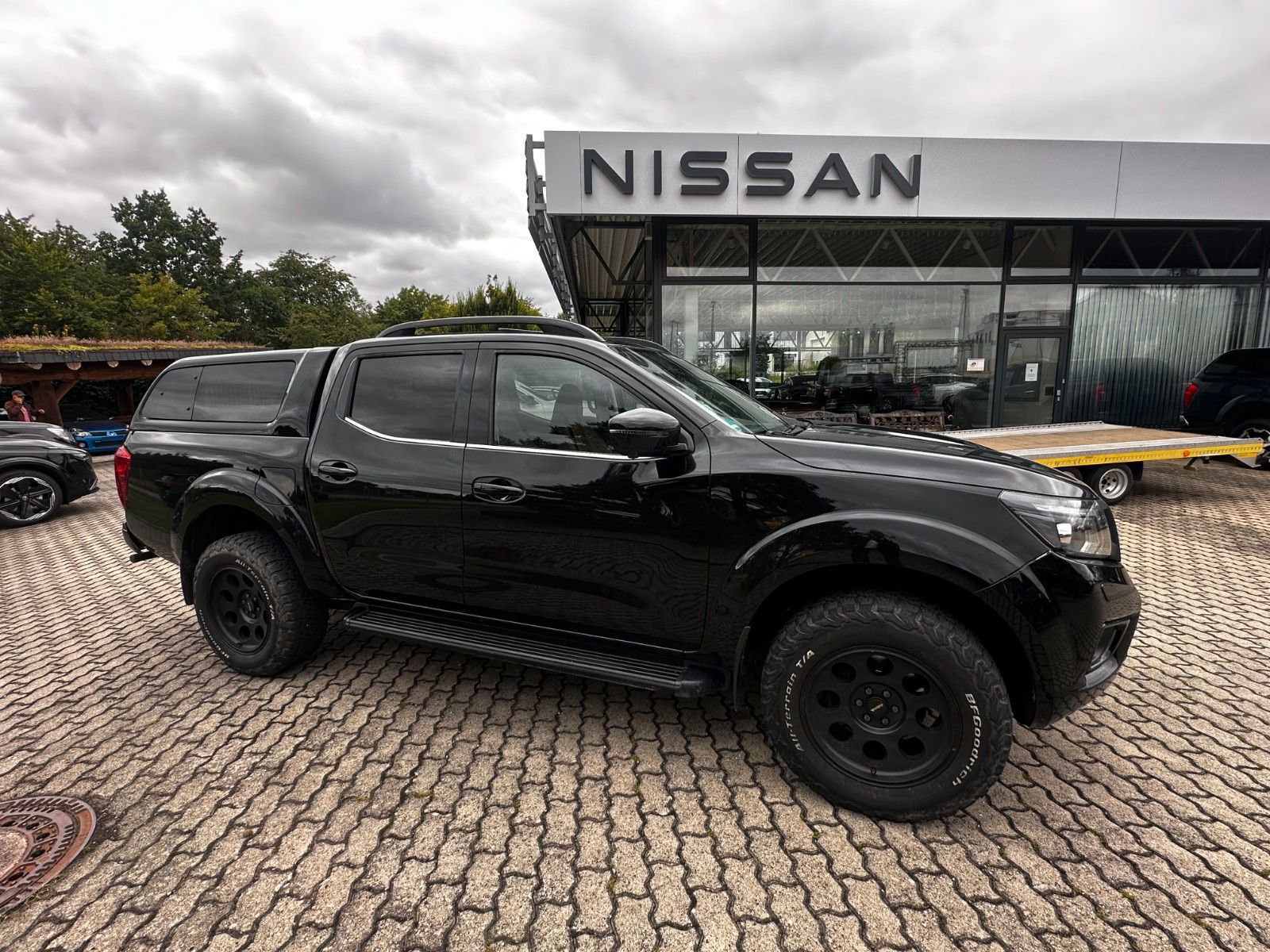 Fahrzeugabbildung Nissan Nissan Navara 2.3 dCi 190PS AT DC N-Guard