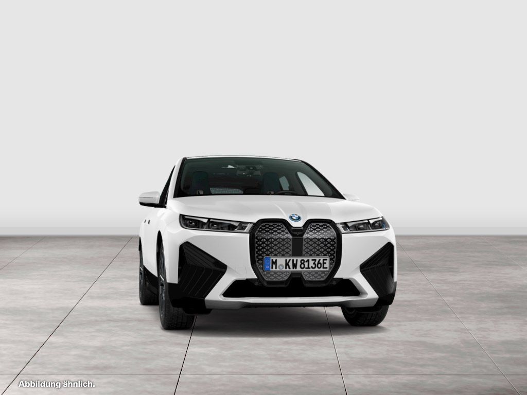 BMW iX - Bild 10